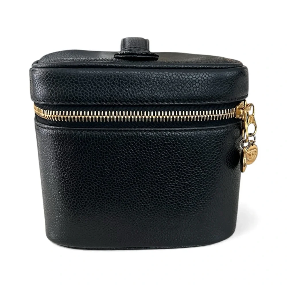 CHANEL Rare 1997 Mirrored Vanity Cosmetic Case / Make Up Bag / Caviar Leather - Picture 6 of 16